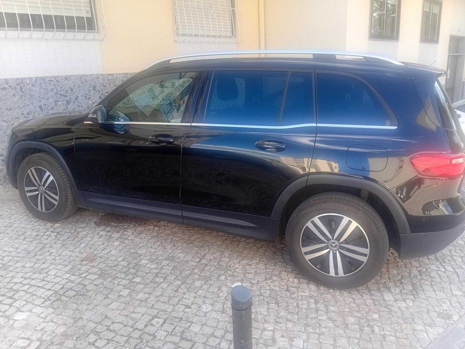 Mercedes GLB 200