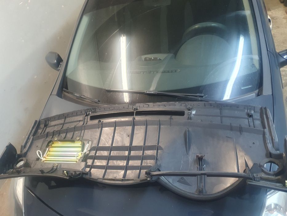 Торпеды накладка Toyota Corolla e120