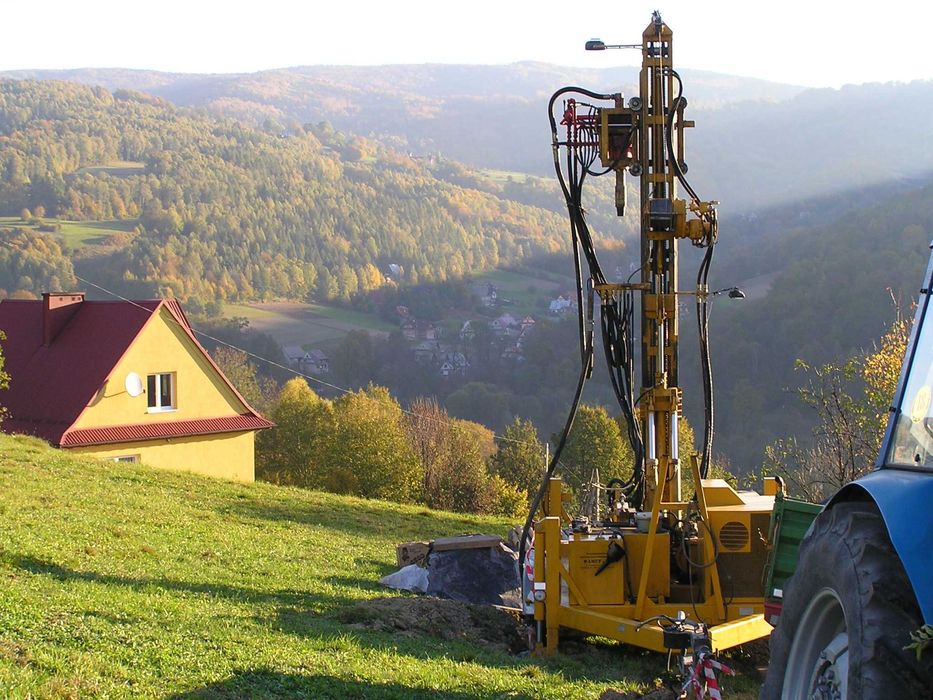 Wiercenie studni głębinowych, odwierty pompy ciepła - Hydro Karpaty