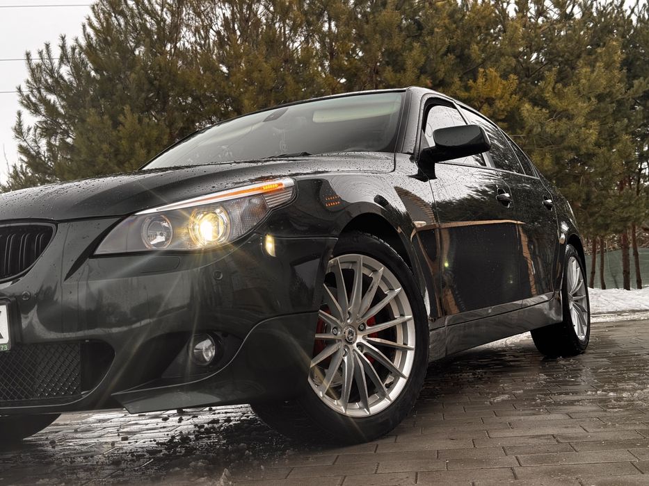 BMW 5 Series E60 Автомат, гарний стан, гарна техніка.