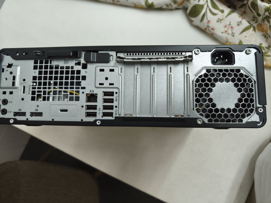 Prodesk 800 G3 SFF i5 7500
Em excelente estado.
Processador Intel(R) Core (TM) 
I5 7500
