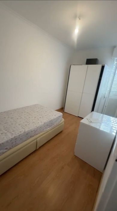 Aluga-se quarto (Despesas incluidas)