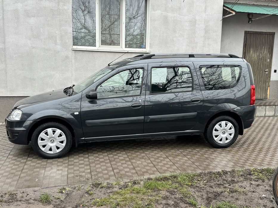 Дача Логан MCV 2010 рік 1.6.