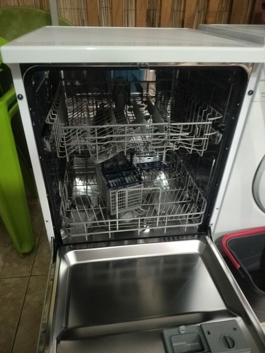 Máquina de lavar louça Hisense HS6024W