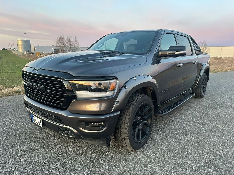 RAM 1500 RAM 1500 Crew Cab Laramie Sport Black 2022r. LPG Faktura vat