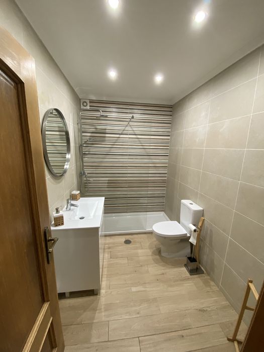 Apartamento t2 restaurado em peniche em zona calma e  bem localizada