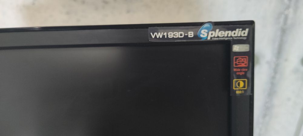 LCD Asus 19" usado