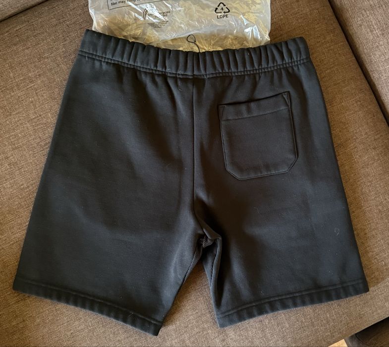Шорти carhartt   (s розмір)
