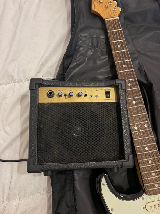 Guitarra Elétrica Canhoto + Amplificador + Capa – Excelente Estado