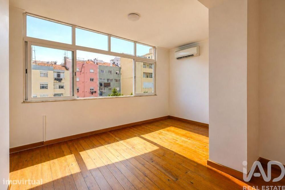 Apartamento T3 em Arroios de 111 m2