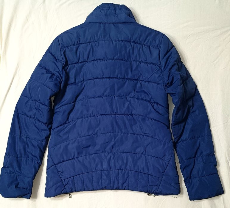 Куртка на дівчинку