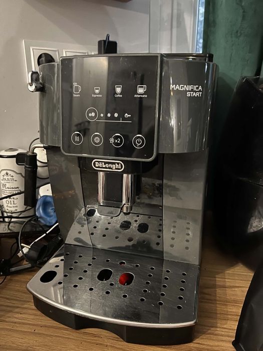Ekspres Delonghi Magnifica Start ECAM 220