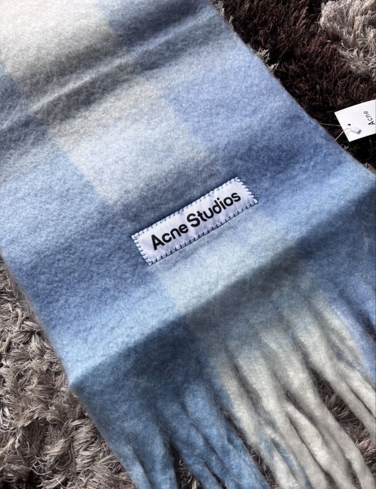 Cachecol Acne Studios