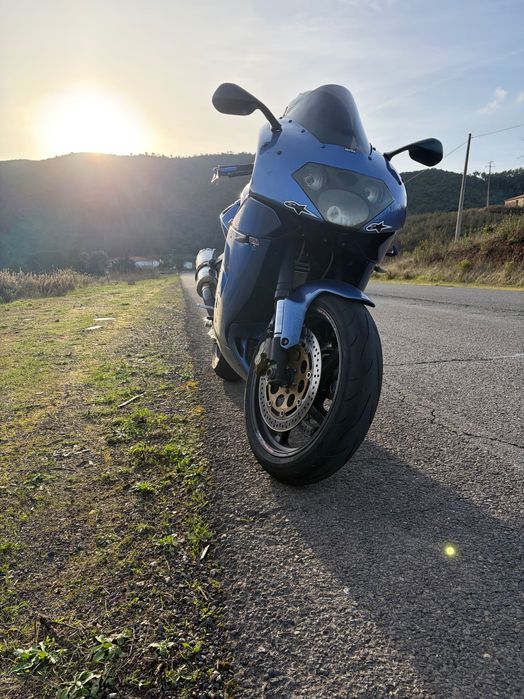 Aprilia rsv1000/ ou troco carro gasóleo 5lugares