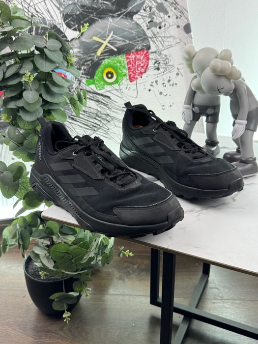Кросівки Adidas Terrex 50.5 розмір Е9843