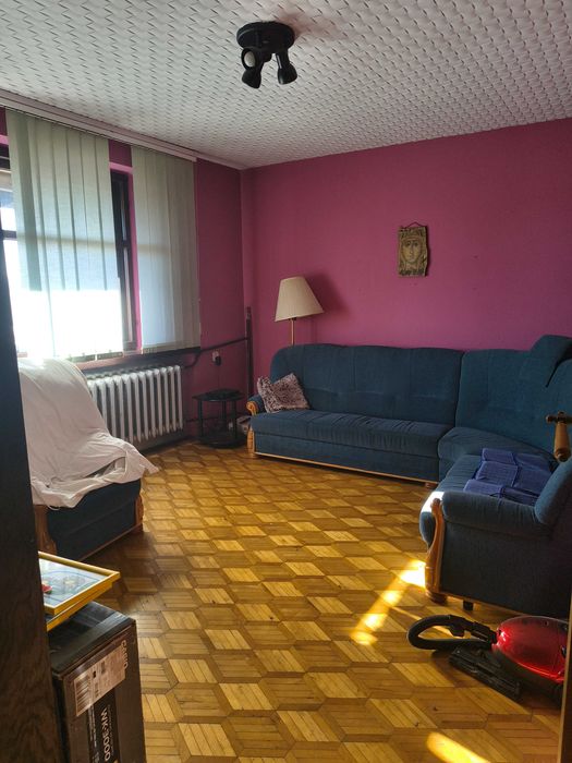 Dom wolnostojący z dużym potencjałem.