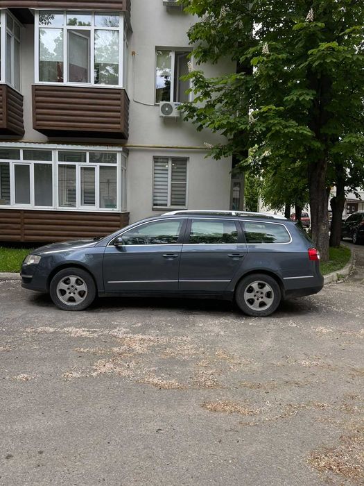 Продам отличное Авто фольцваген Пассат Универсал!