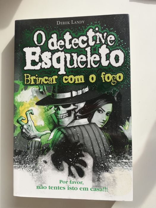 O Detective Esqueleto, de Derek Landy
