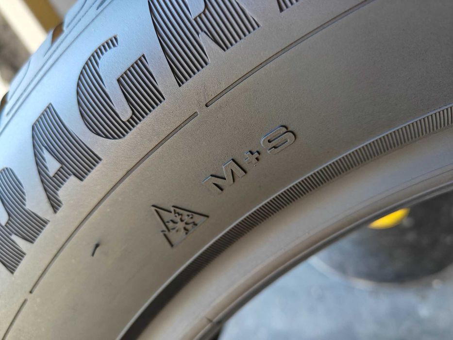 R17 225 60 зимові шини Goodyear Ultra Grip Ice SUV чудовий стан агресивні арктичні