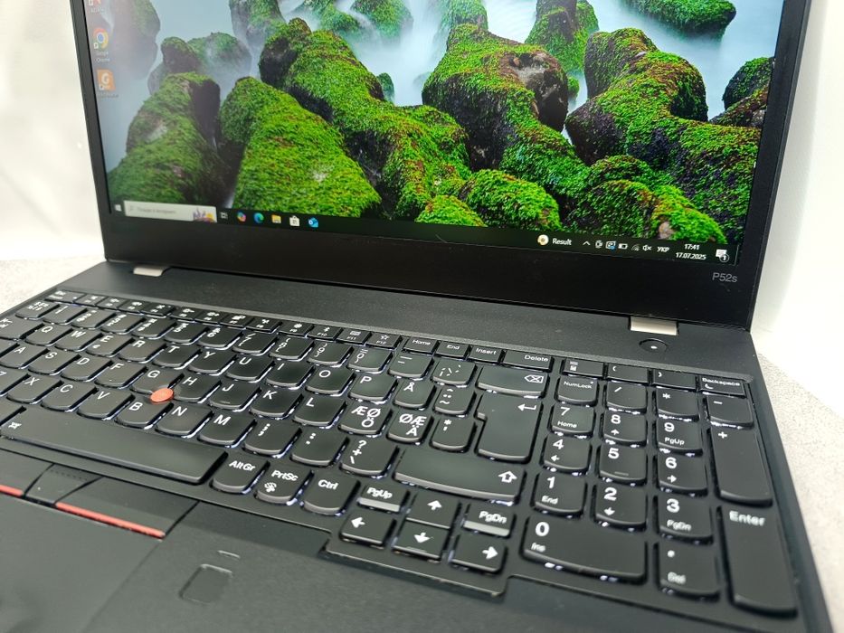 Quadro P500 (2GB)/Lenovo ThinkPad P52s/i7-8550U/16/256/15.6"/IPS