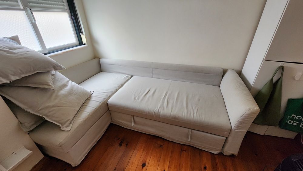 Sofa cama L shape - IKEA