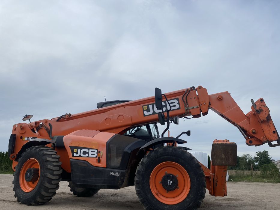 Ładowarka teleskopowa 540-140  JCB przebieg 3800