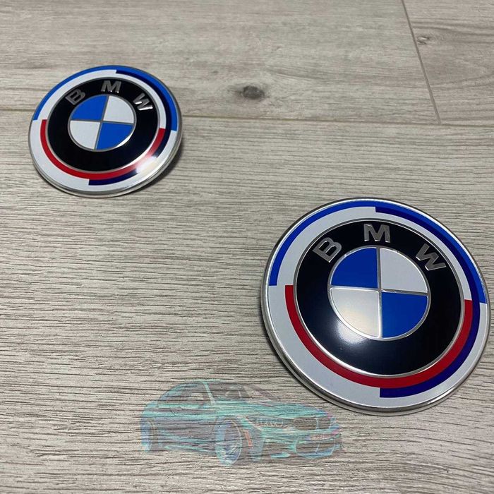 Эмблема на капот и багажник для BMW 82mm / 74mm шильдик значок логотип