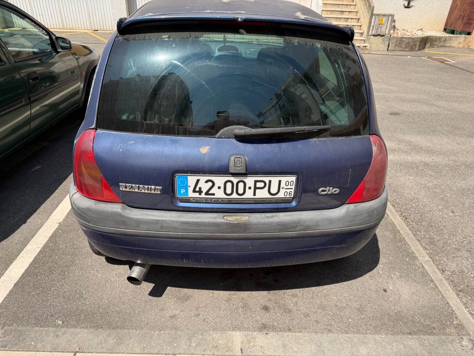 Renault Clio II 1.2 Gasolina – Ano 2000