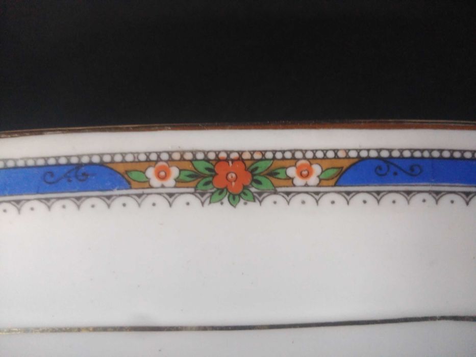 Vista Alegre - Molheira com base apresentadora marca de 1924 a 1947