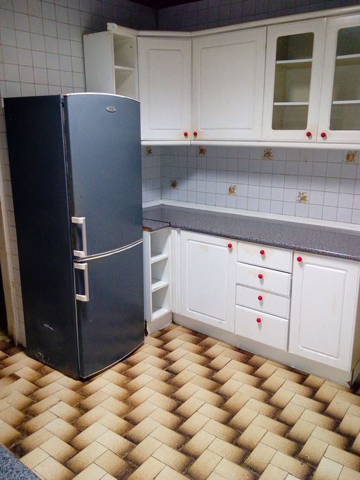 VENDIDA !! Escritura em marcacao.Casa individual para renovar