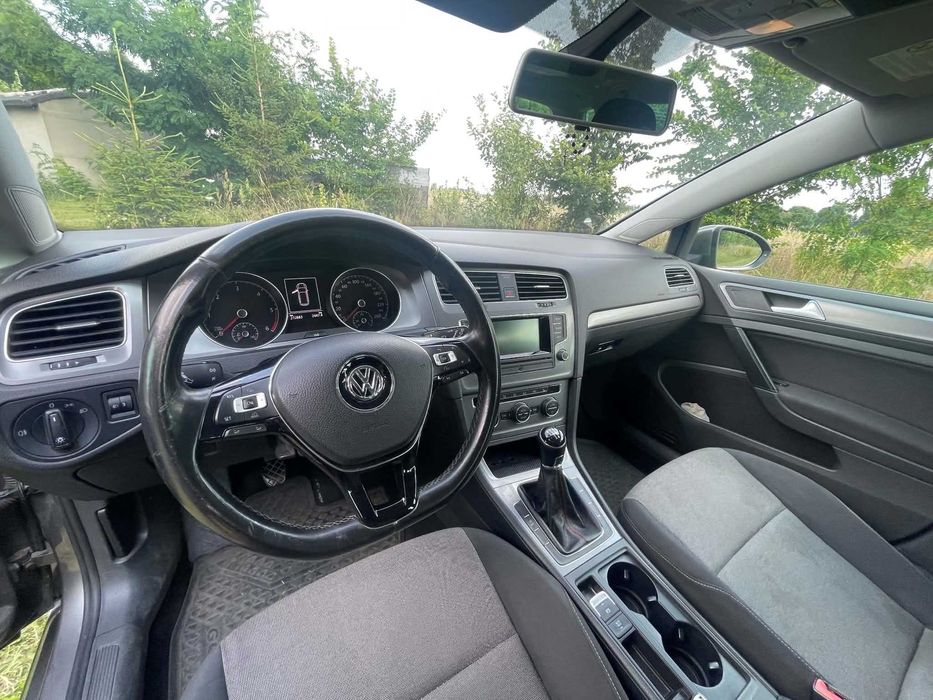 Volkswagen Golf VII VARIANT 1.6 TDI BMT 105 HK