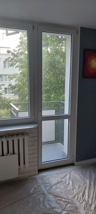 Okna białe plastikowe