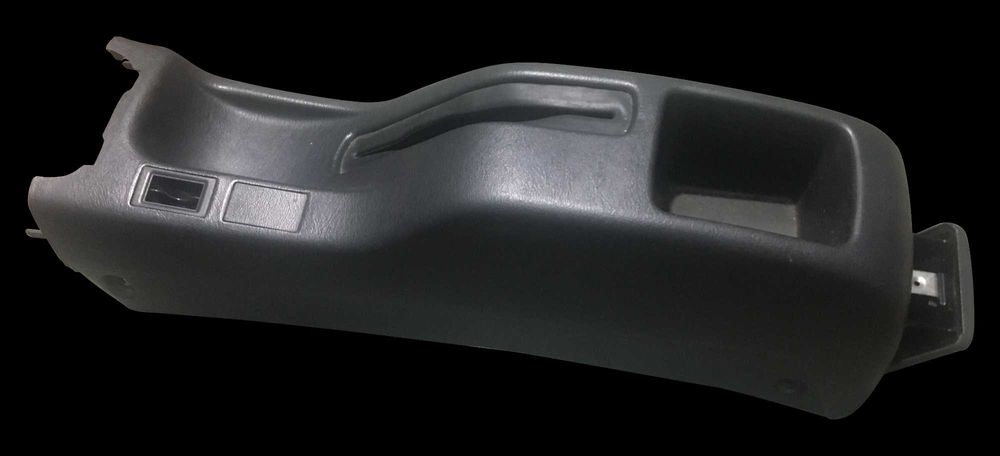 Peças de sobra de um restauro de um Toyota Corolla XLI 16V E10