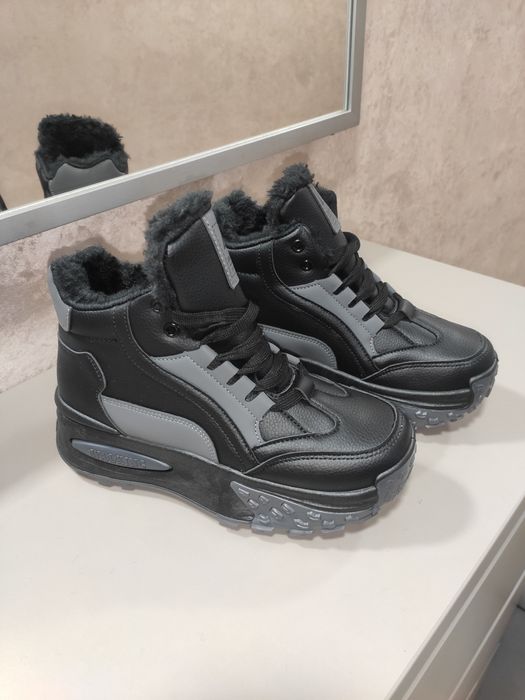 Ботинки женские зимние, в разных цветах