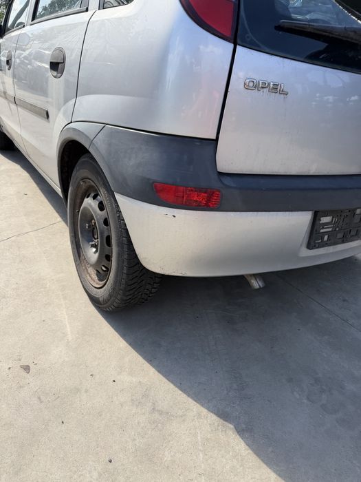 Zderzak tył Opel Corsa C Z147 zderzak tylny