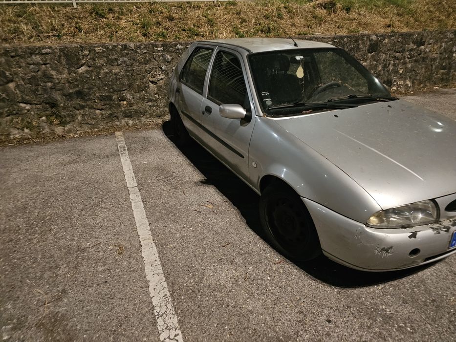Ford Fiesta para peças