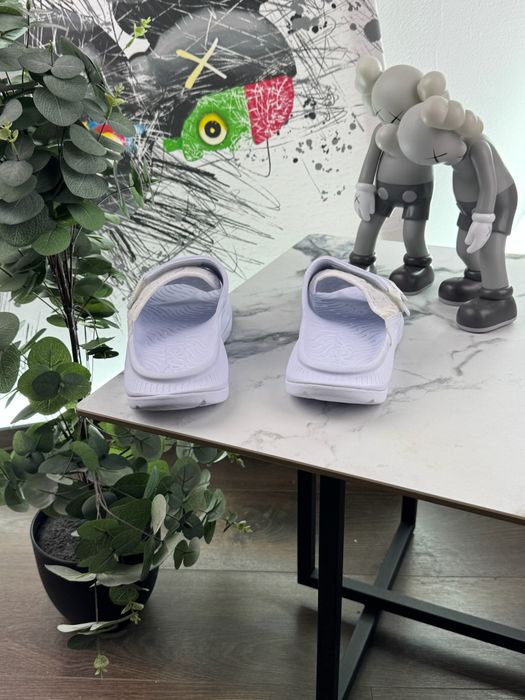 Нові тапочки шльопки Hoka Ora Luxe 40 розмір Е12463