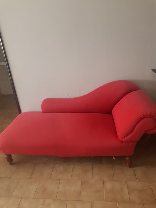 Canape em bom estado