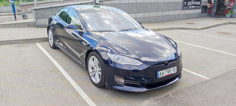 Оренда 8000 авто Аренда Прокат Tesla Model S