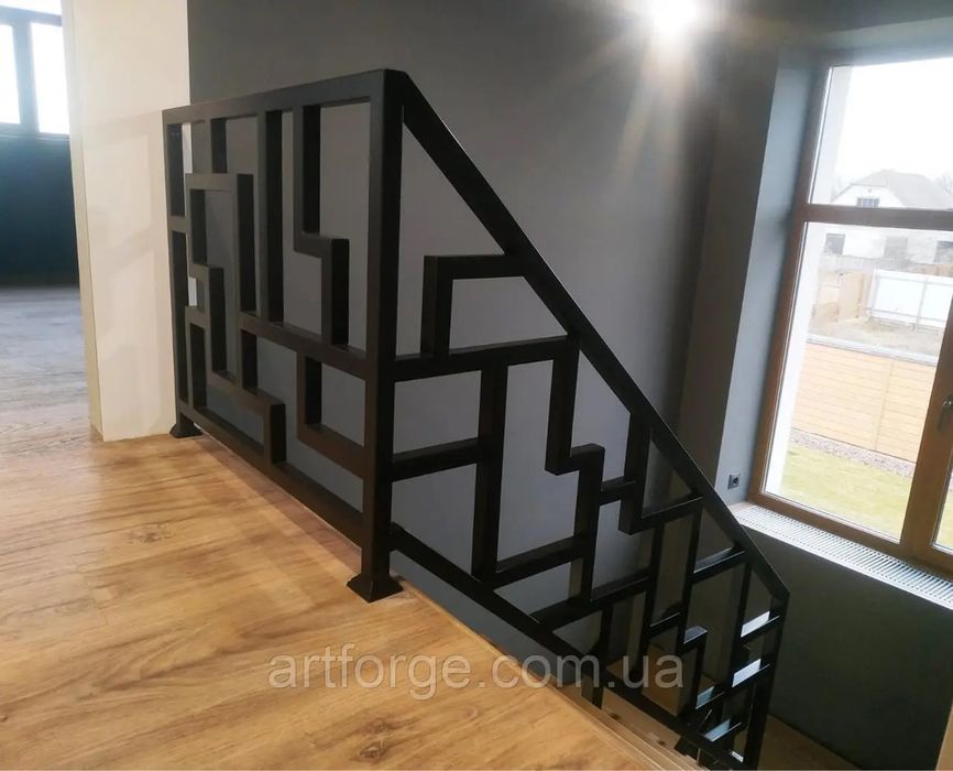 Сходи, перила, виготовлення під замовлення