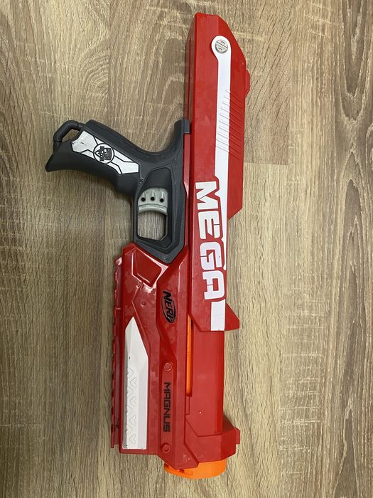 Продам бластер NERF MAGNUS