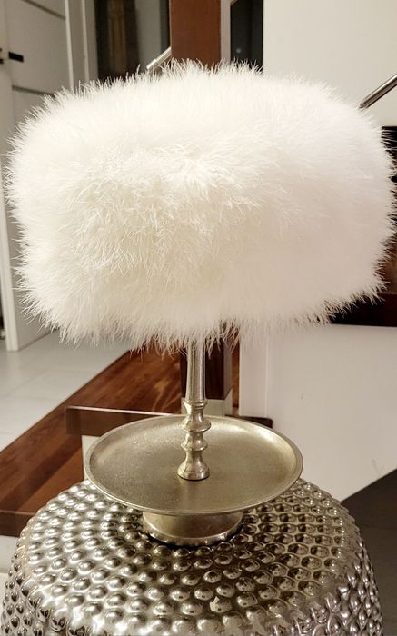 Toczek z piórek strusia