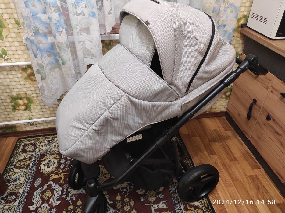 Продам детскую коляску