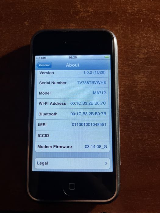 iPHONE 2G 8GB раритет