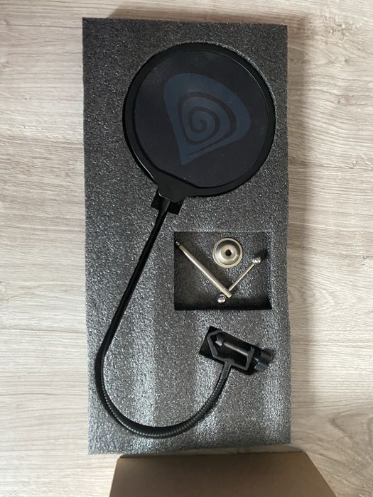 Mikrofon genesis radium 400