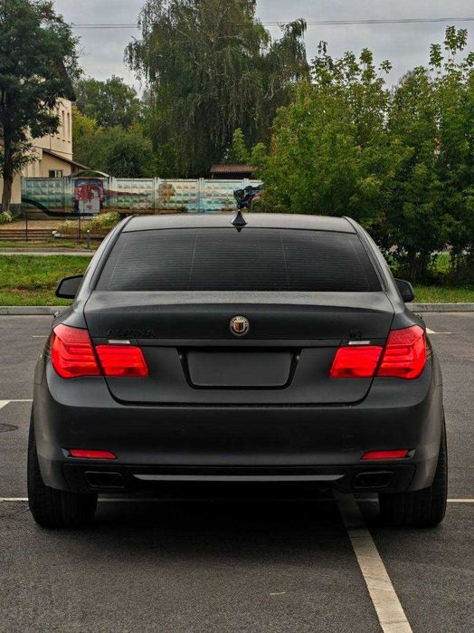 BMW F01 740I (Alpina B7)