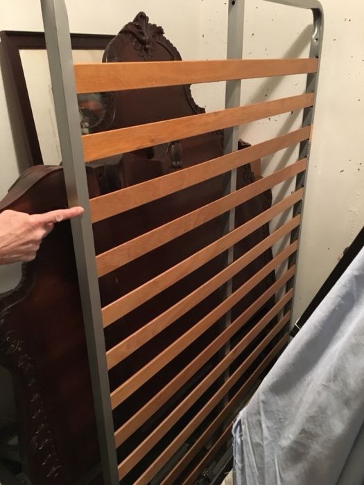 Cama classica de corpo e meio