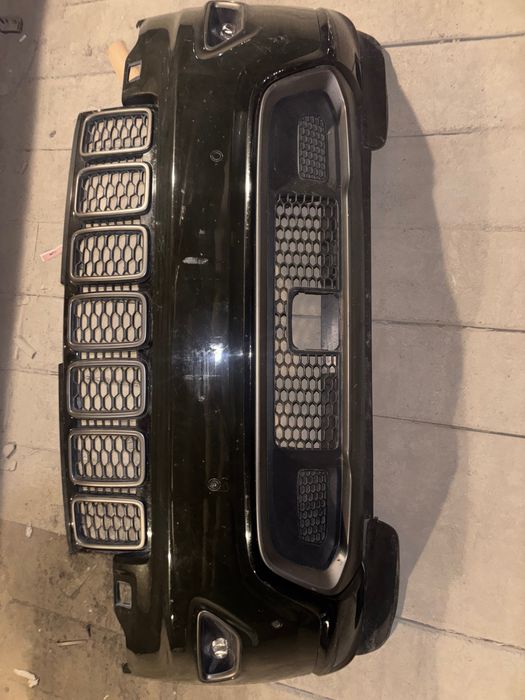 Jeep Grand Cherokee WK2 części  przód