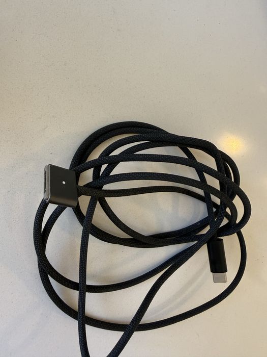 MacBook Pro M4 — 16