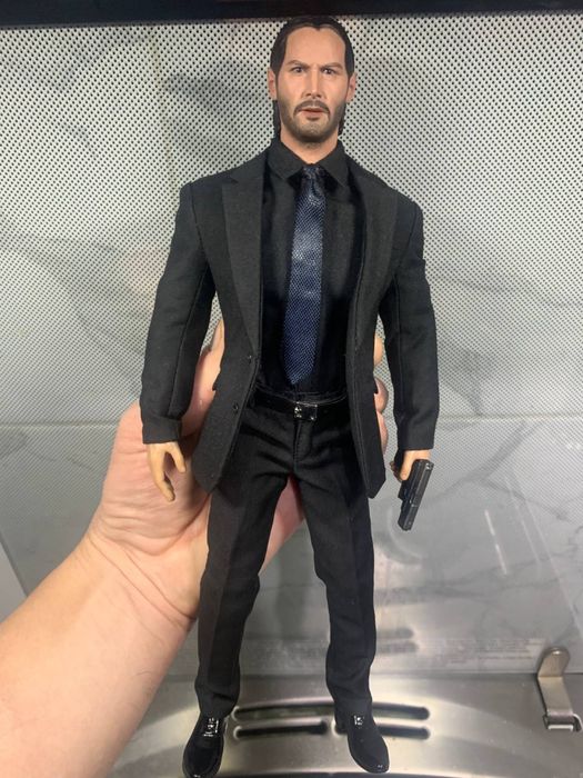 Джон Уік  John Wick 1/6 Hot Toys Phicen Sideshow Blitzway Enterbay